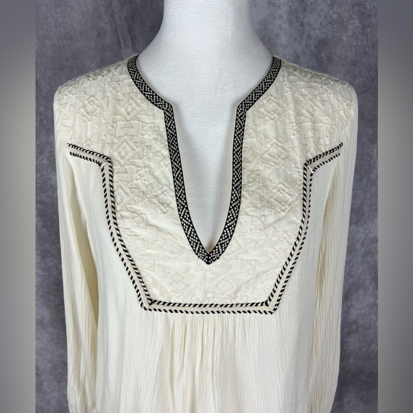 Ivory Blouse w/Embroidery Sz 6, By H&M - Picture 2 of 10